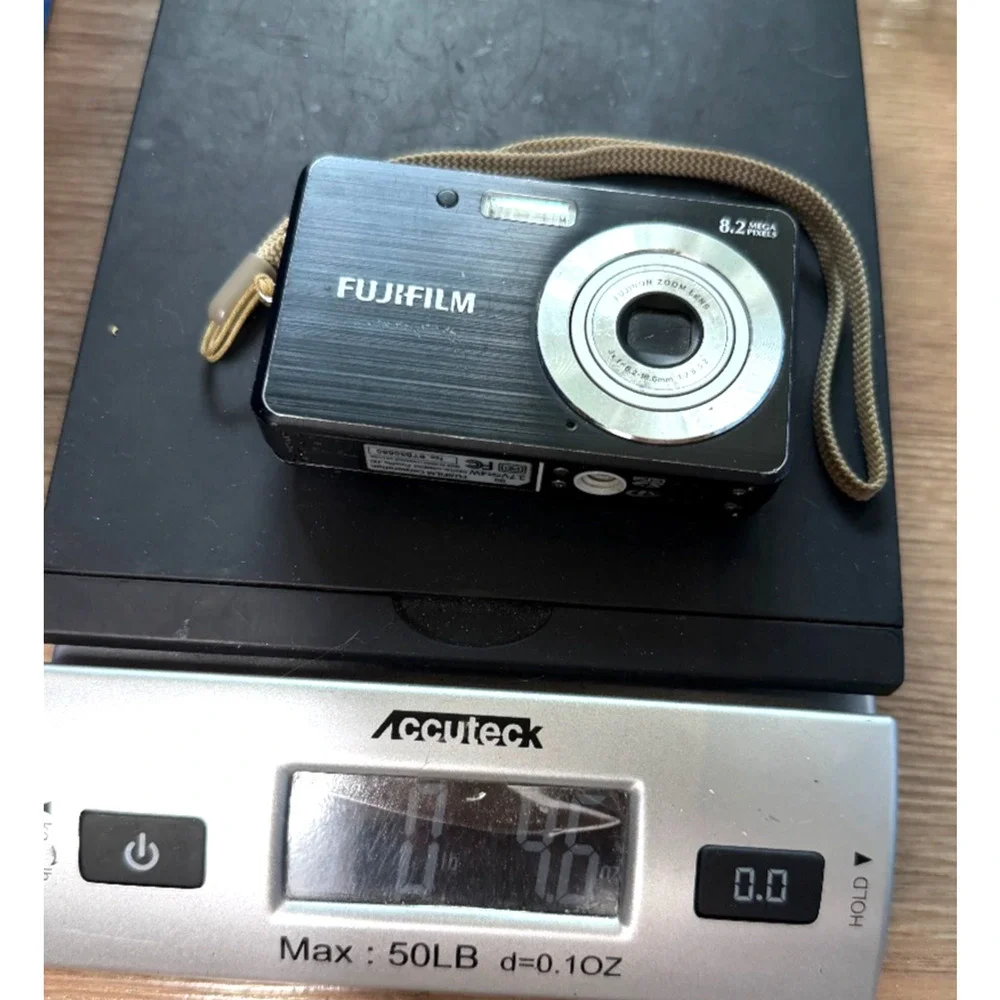 Fujifilm FinePix J10 8.2MP Compact Digital Camera Black Untested